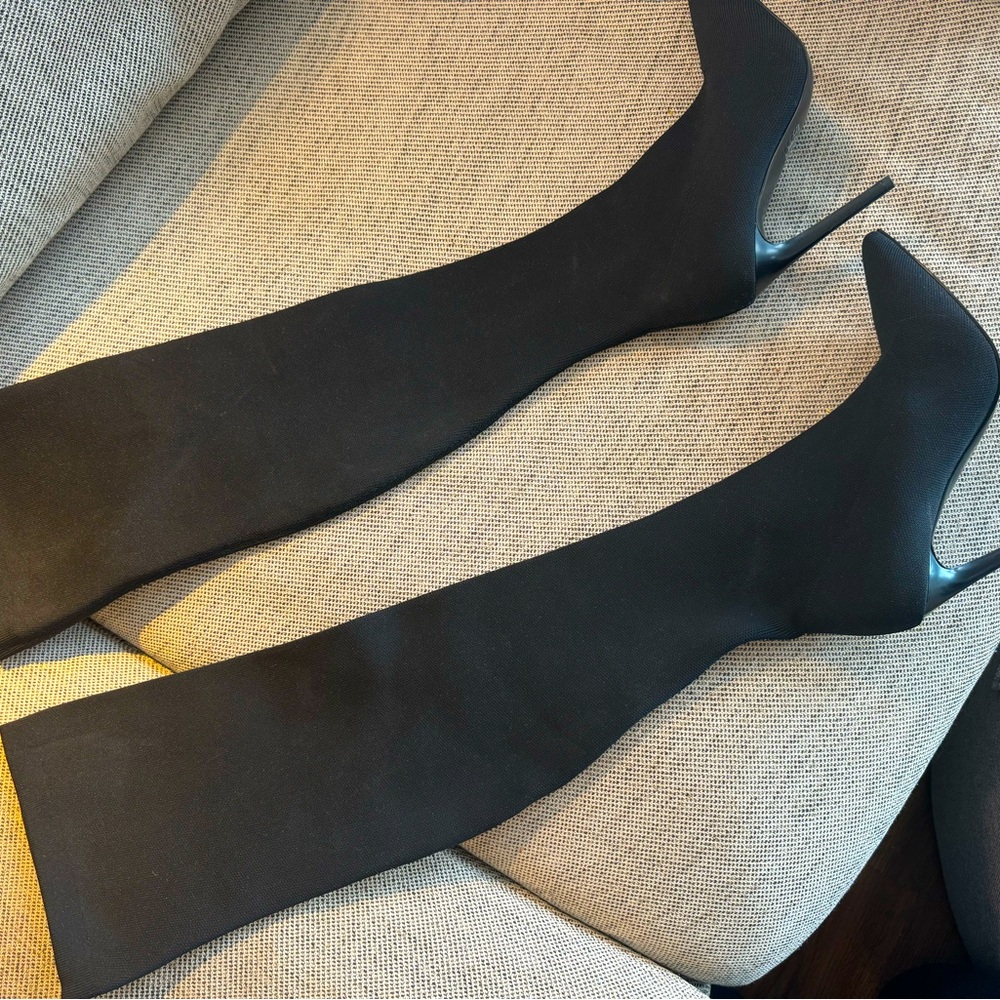 Kendall & Kylie thigh high black sock boots size 9-9 1/2